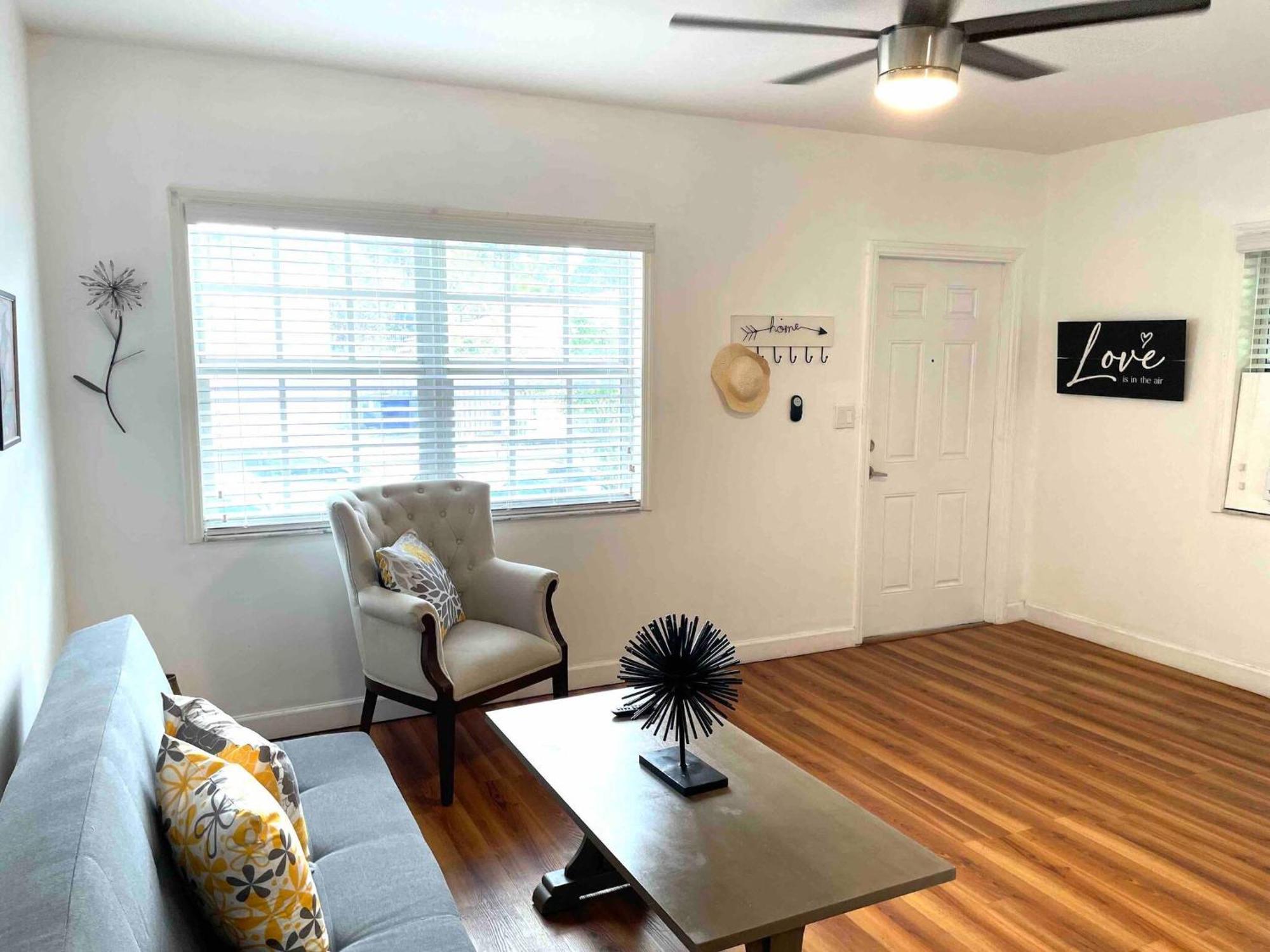 In The Heart Of Calle 8 W/ Parking Apartamento *